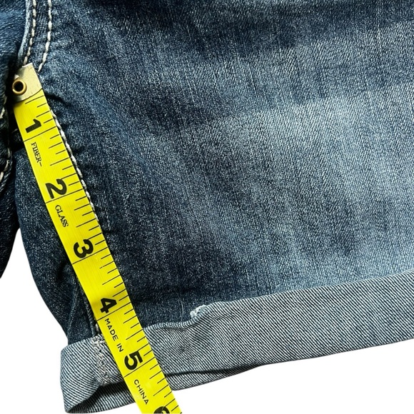 Red Camel Women's Jean Shorts - Indigo EUC 9 - Picture 3 of 7